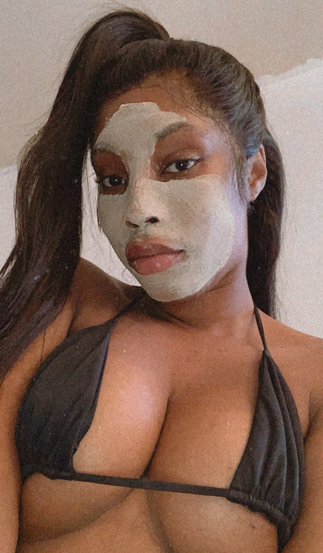 méga fans uniquement érotique photo