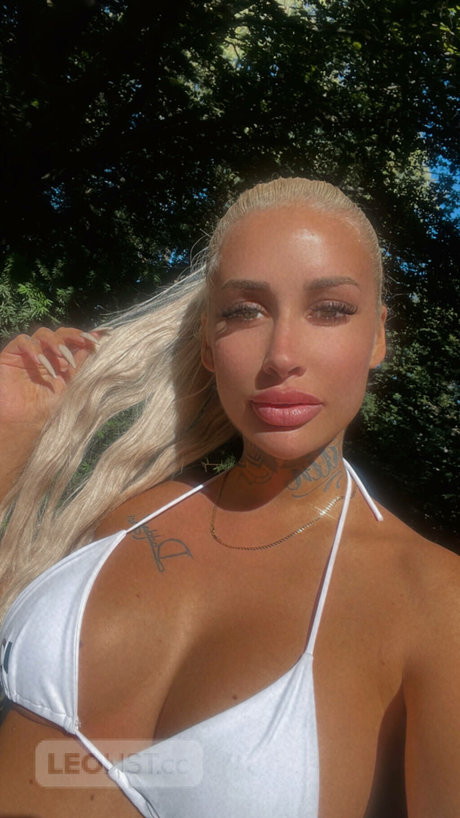 Elodie Baillargeon Roy étoile sexy archive