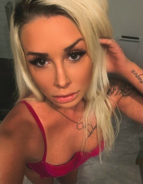 Elodie Baillargeon Roy star du porno hd collection