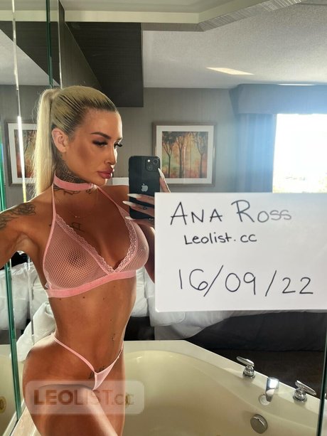 Elodie Baillargeon Roy star du porno sexy galeries