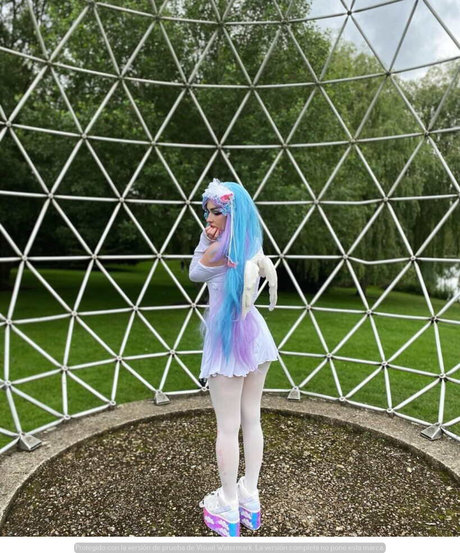 KittyKatSparrow nus de stars du porno photo