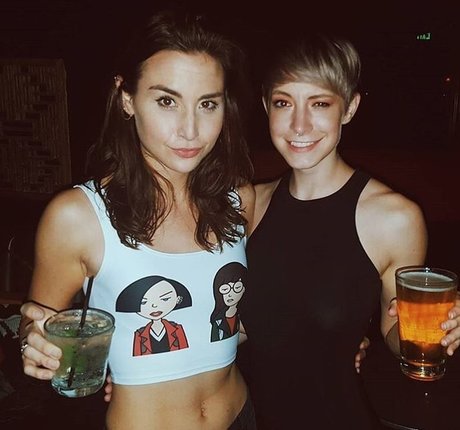 Allison Scagliotti étoile chaude image