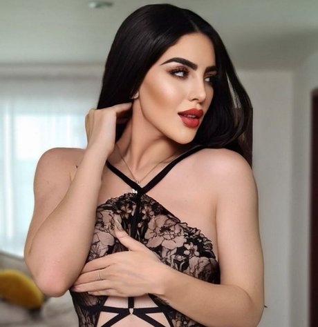 Mary Baltazar sexe star image