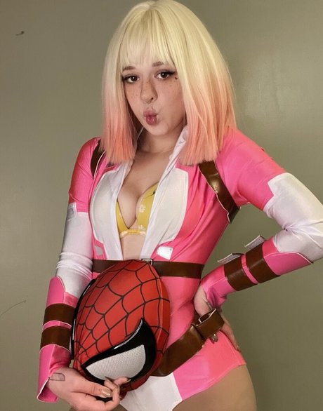 Becky May modèle magnifique galerie