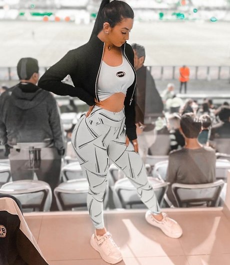 Sabrina Raissa meilleure star du porno image