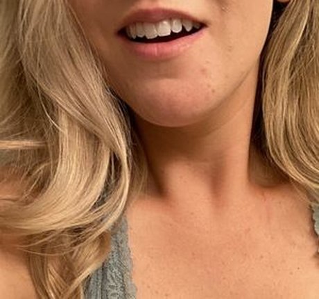 dirty D 33 modèle adulte des photos