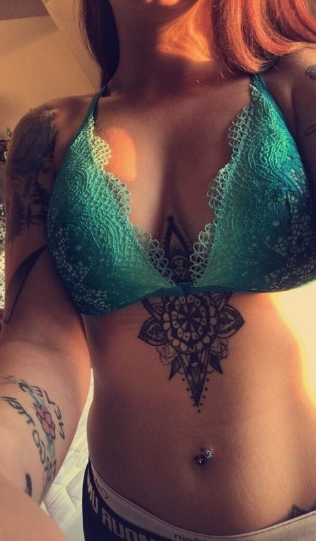 ancrage de onlyfans nu chaud archive