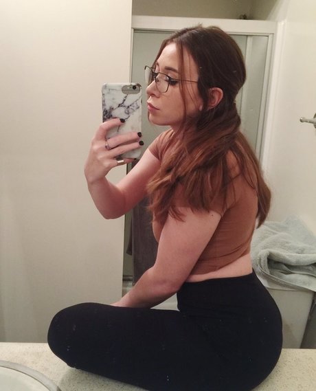 Angelica Trae star du porno gratuite collection