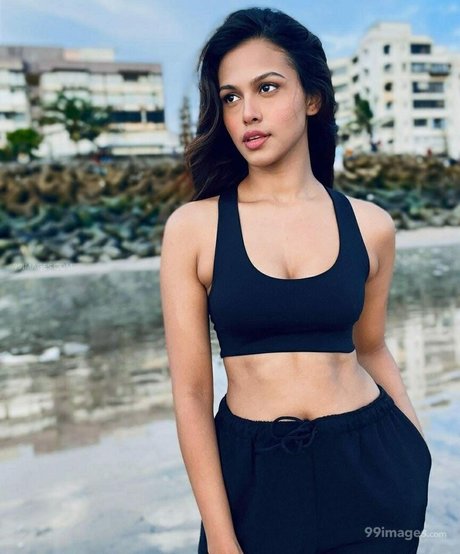 Adline Castelino actrice adulte photo