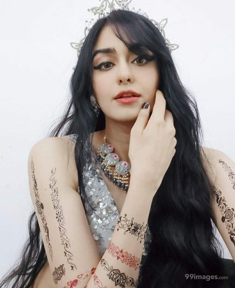 Adah Sharma jolie étoile photos