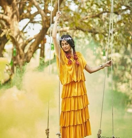 Adah Sharma étoile sexy photos