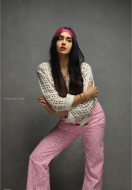 Adah Sharma modèle de haute qualité collection