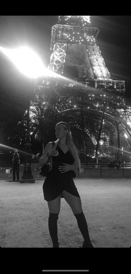 non seulementfans érotique en haute qualité photo