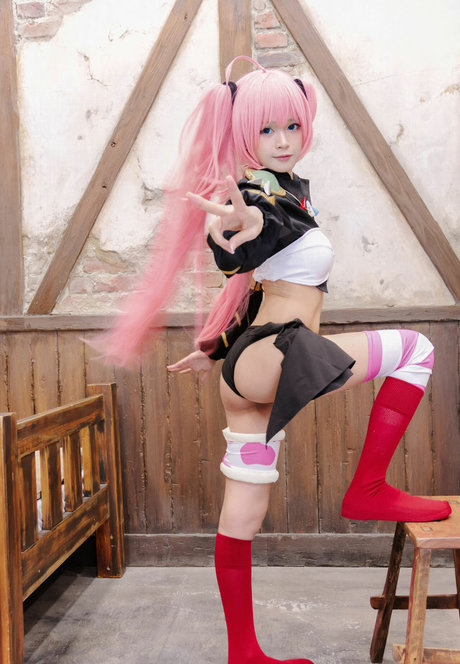 visage blond uniquementfans chaud des photos