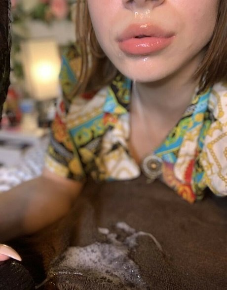 lingerie blanche onlyfans beau nu photos