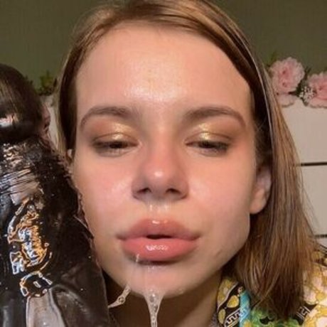 Roanoak actrice adulte archive