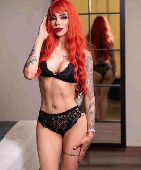 Claudia Guajardo modèle sexy des photos