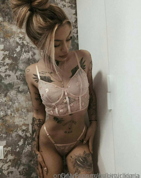 blonde en forme onlyfans xxx sympa des photos