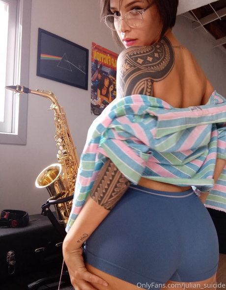 Julian Suicide étoile de haute qualité collection