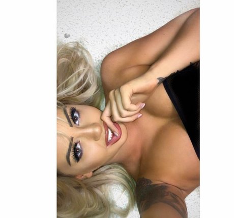 cuisses épaisses onlyfans beaux nus photo