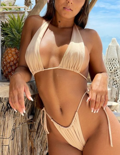 Valentina Grant star pornographique photos