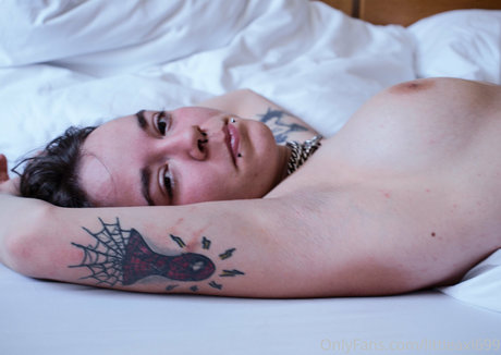 Littleaxl699 étoile chaude archive