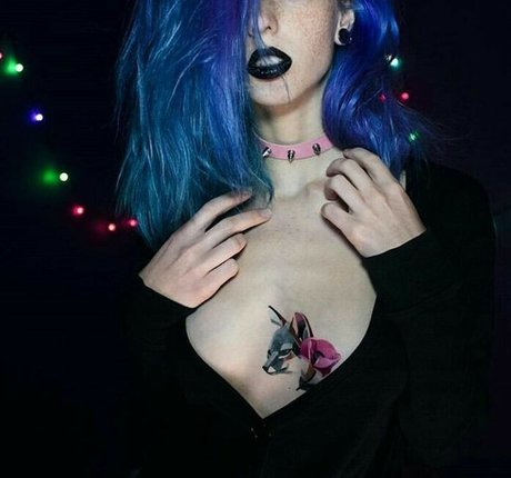 Rocken Rollia belle actrice des photos