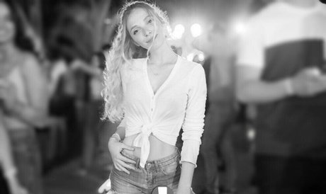 reine de pique onlyfans sympa gratuit image