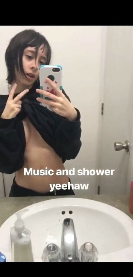 Arryth Layne star du porno chaud galerie