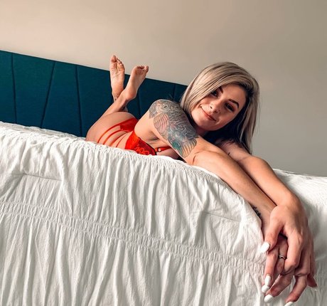 Beekay5667 actrice sexy img