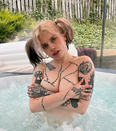 Miss Marilyn star du porno gratuit galeries