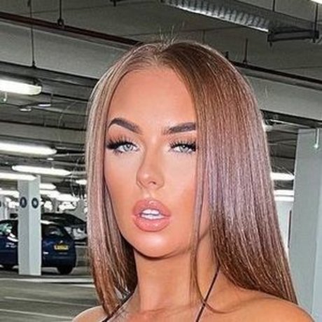 Demi Jones star du porno chaude image