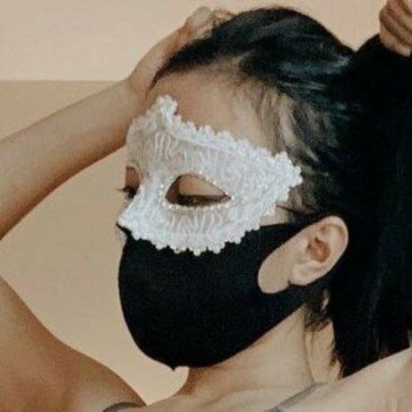 MssluttyVani modèle érotique collection