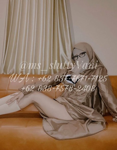 MssluttyVani belle étoile galerie