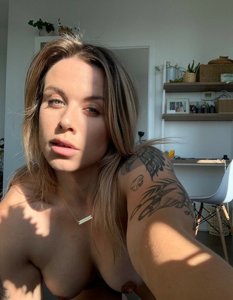 Olivia Hale haut de star du porno img