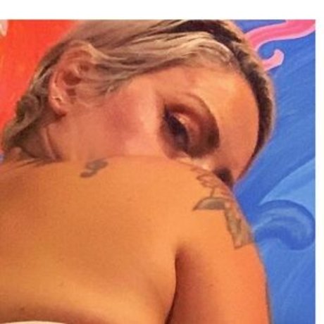 Keri Love nus star du porno img