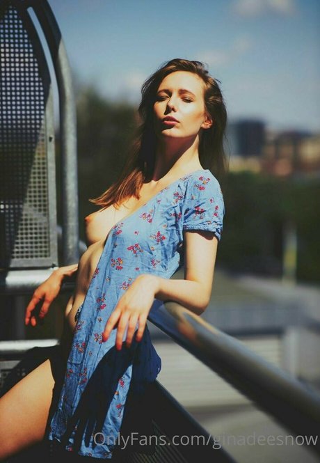 hotginasnow actrice chaude img