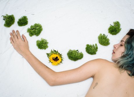 yoga nu uniquement pour les fans bel art galeries