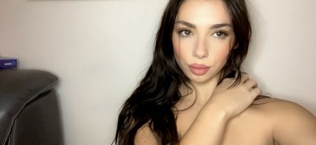 Marizza modèle nu photos