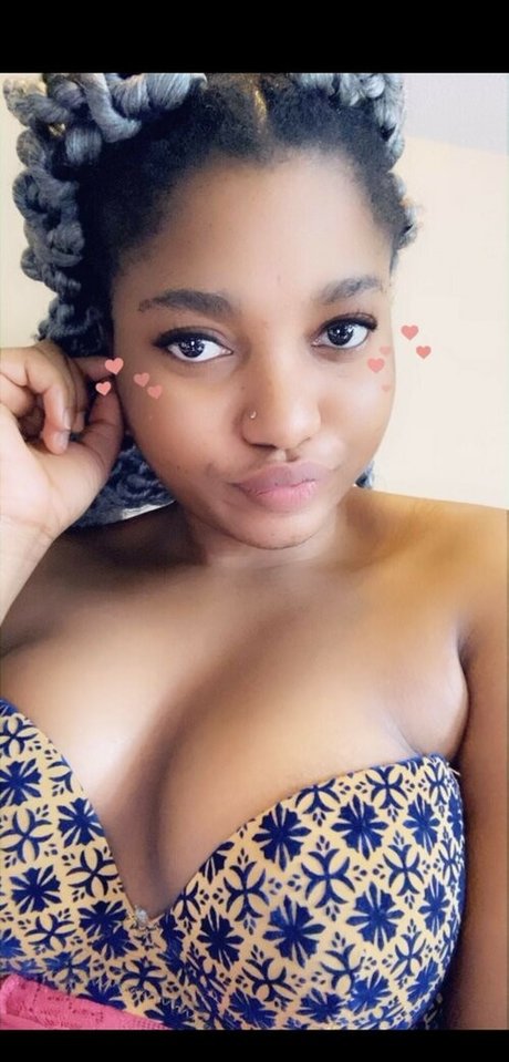 realprincess97 star du porno xxx img