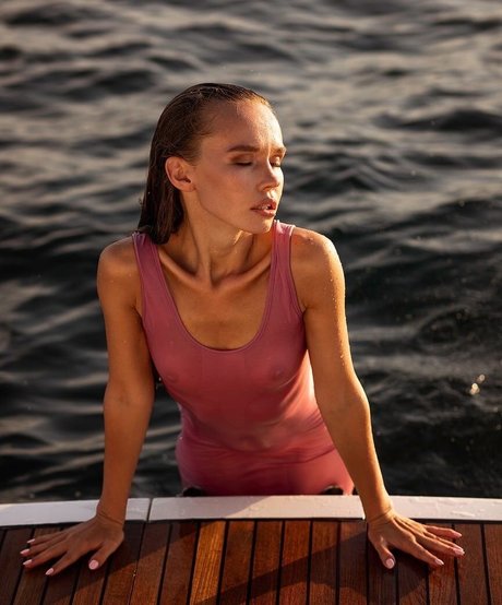 tatiana model modèle érotique img