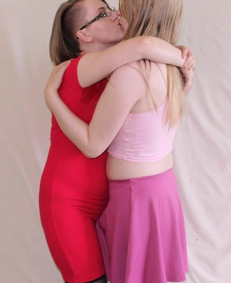 Astra Disaster star du porno gratuite galeries