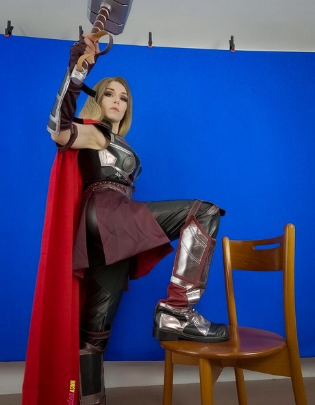 Egilea ASMR belle actrice photo