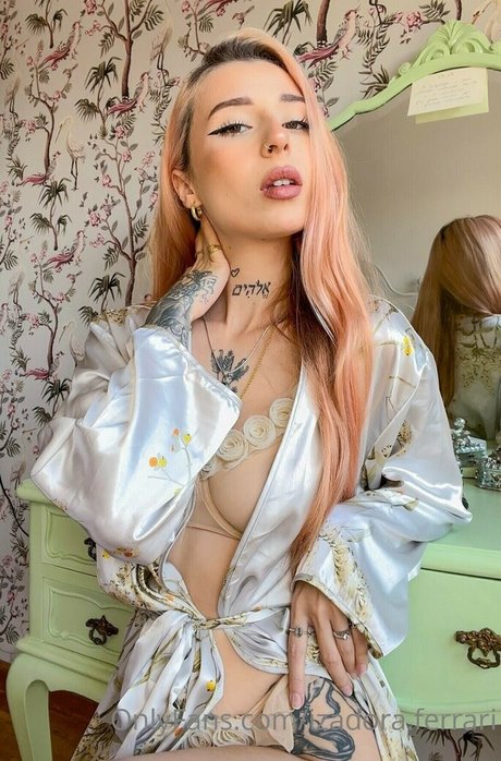 Izadora Ferrari actrice de sexe galerie