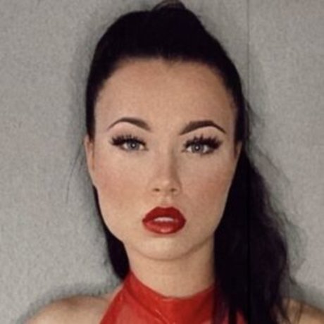 Lylou Black modèle magnifique images