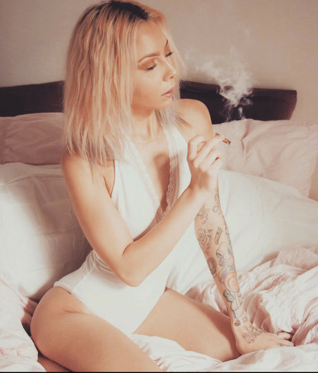 Lil Debbie modèle de haute qualité img
