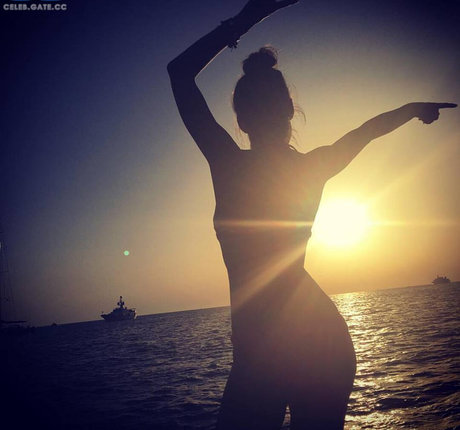 Annemarie Warnkross star du porno sexy photo