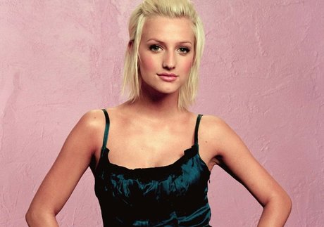 Ashlee Nicole Simpson modèle magnifique archive