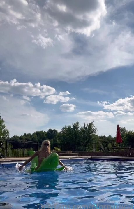 Jackie Higdon star du porno hd img