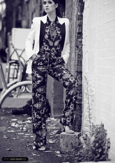 Alice Allegra Englert art modèle photos